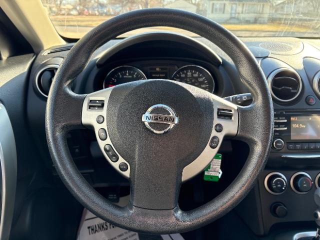 Nissan Rogue Select  2014