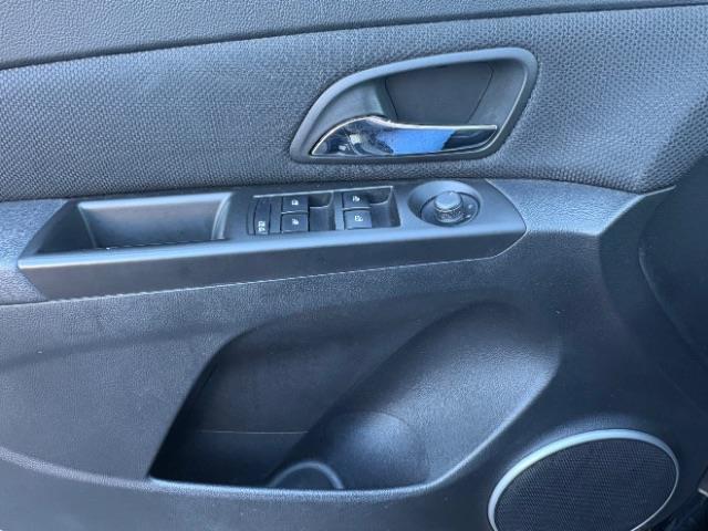 Chevrolet Cruze  2012