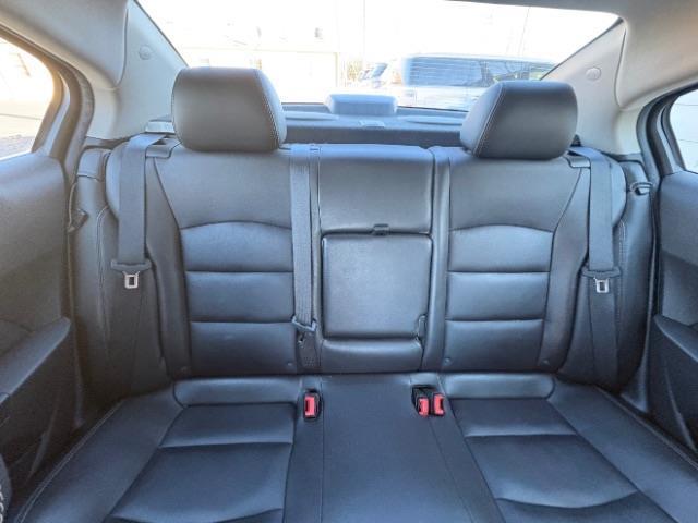 Chevrolet Cruze  2012