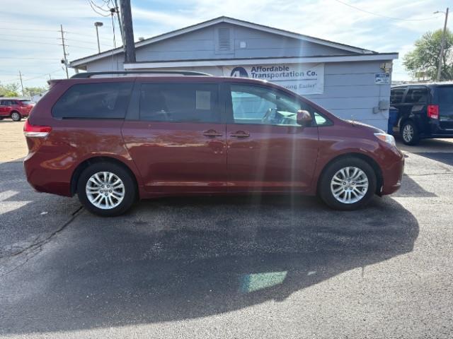 Toyota Sienna  2014