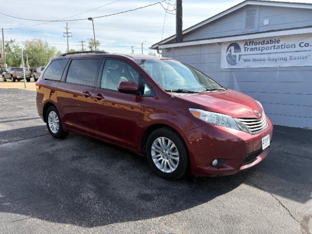 Toyota Sienna  2014