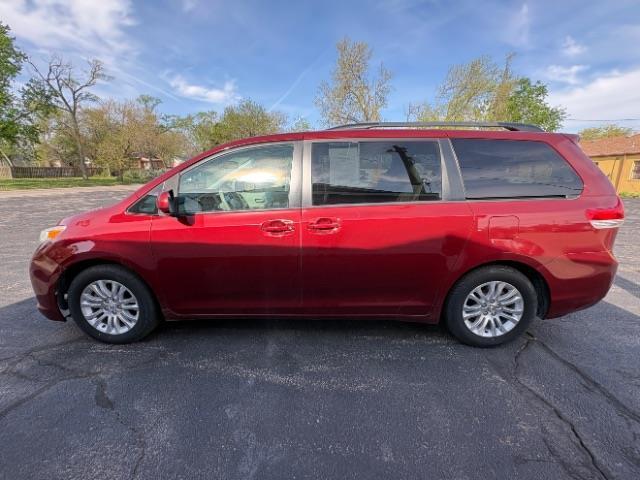 Toyota Sienna  2014