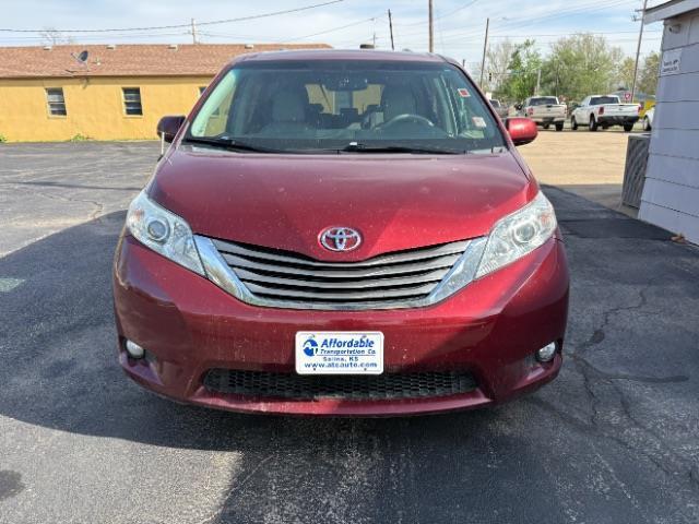 Toyota Sienna  2014