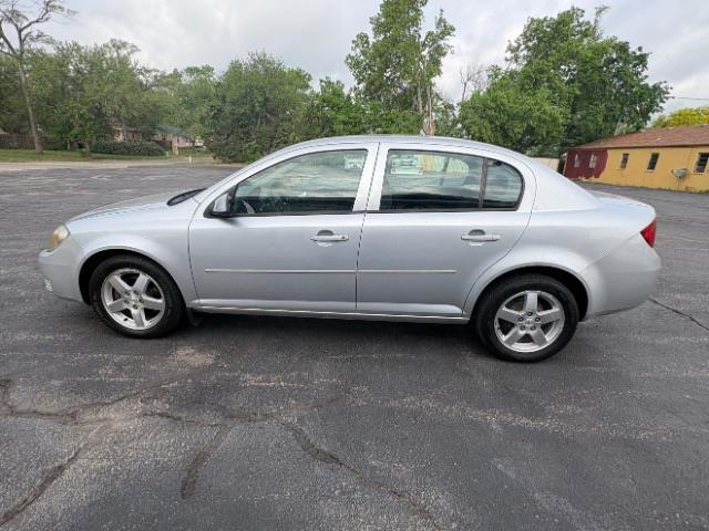 Chevrolet Cobalt  2010