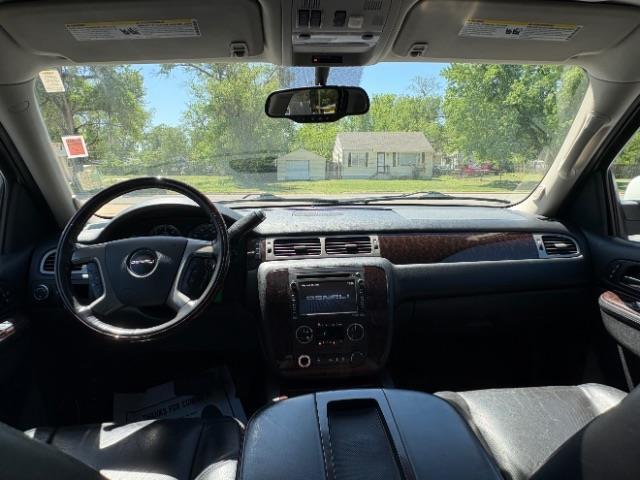 GMC Yukon Denali  2012