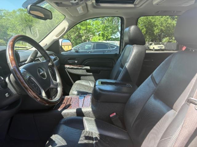 GMC Yukon Denali  2012