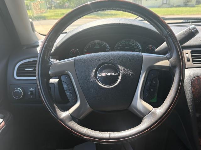 GMC Yukon Denali  2012