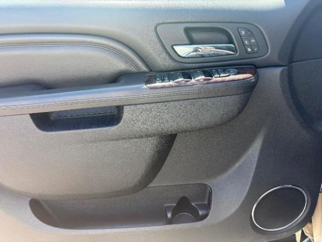 GMC Yukon Denali  2012