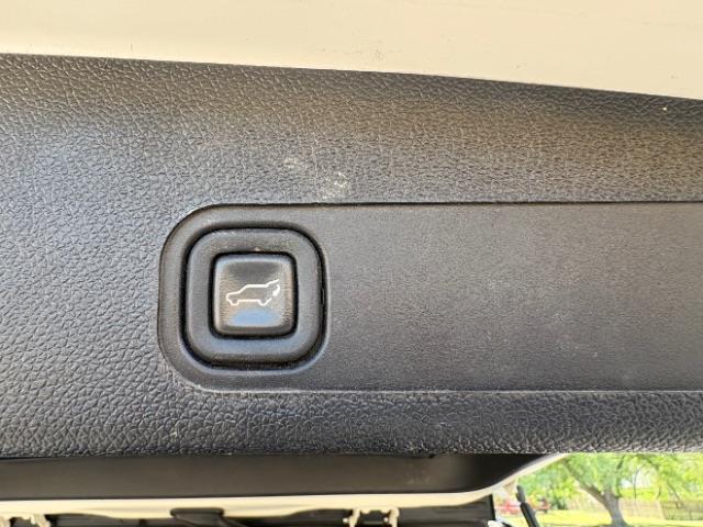 GMC Yukon Denali  2012