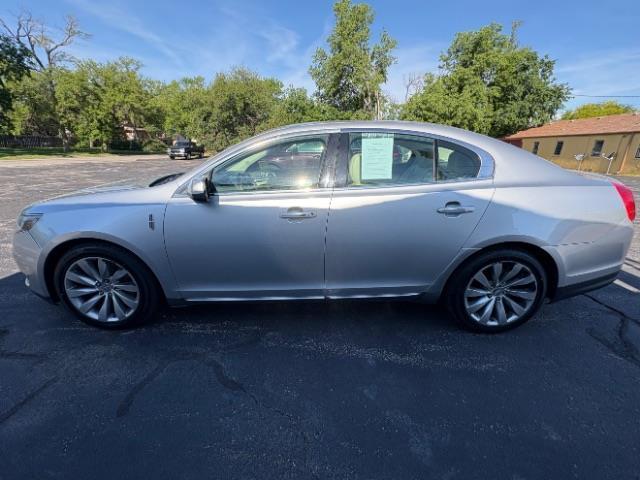 Lincoln MKS  2013
