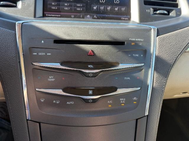 Lincoln MKS  2013