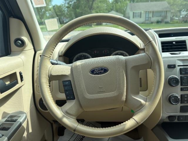 Ford Escape  2008