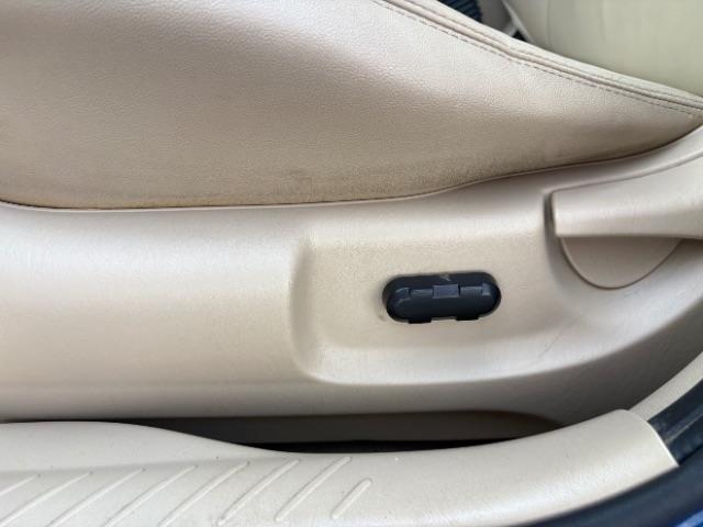 Ford Escape  2008