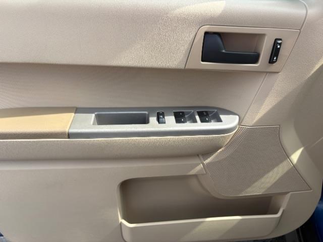 Ford Escape  2008