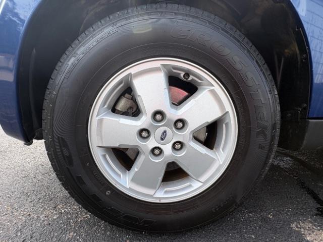 Ford Escape  2008