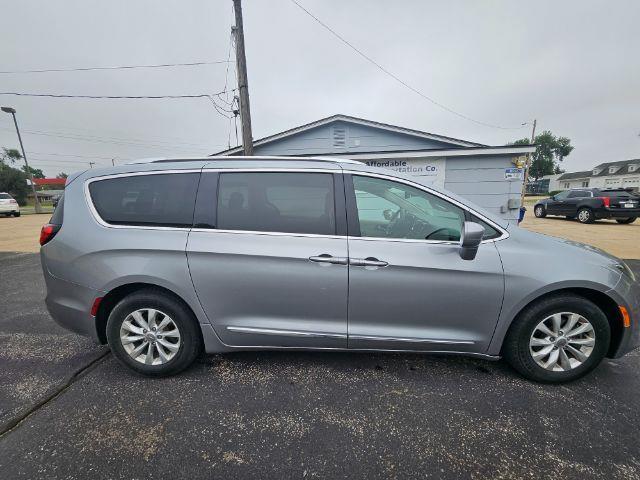 Chrysler Pacifica  2019