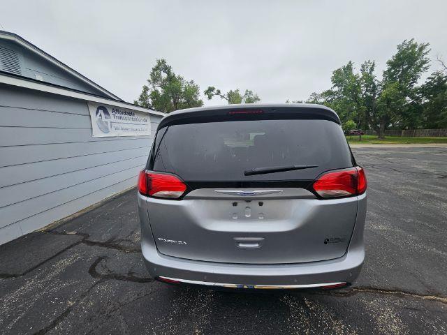 Chrysler Pacifica  2019