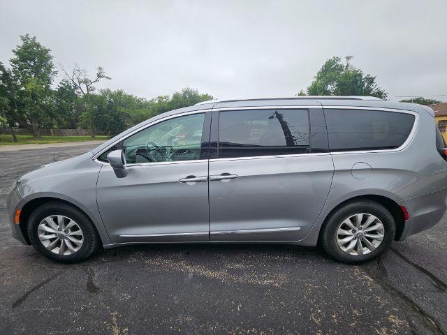 Chrysler Pacifica  2019
