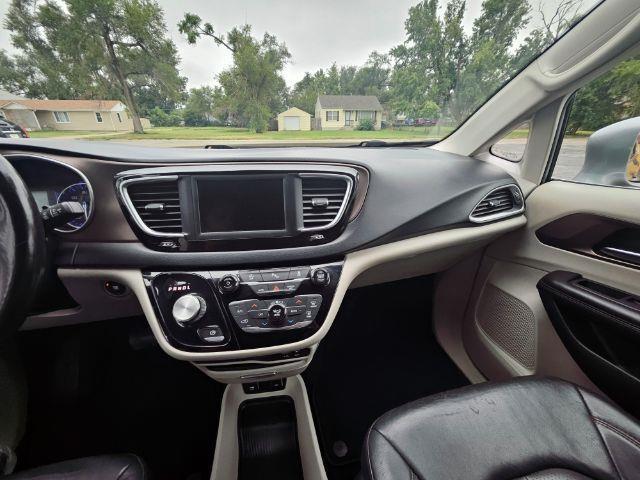 Chrysler Pacifica  2019