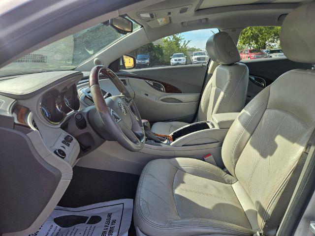 Buick LaCrosse  2011