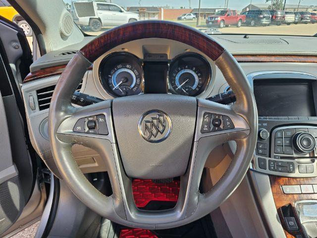 Buick LaCrosse  2011