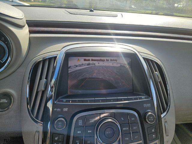 Buick LaCrosse  2011