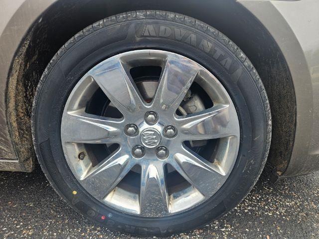 Buick LaCrosse  2012