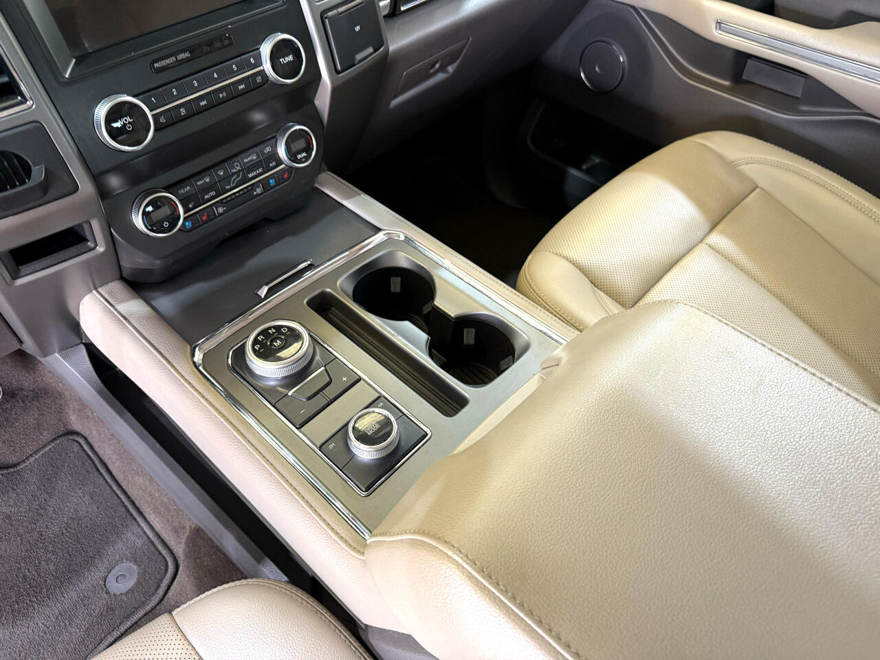 Ford Expedition XLT 4x4 2021 Ford Expedition XLT 4x4 2021