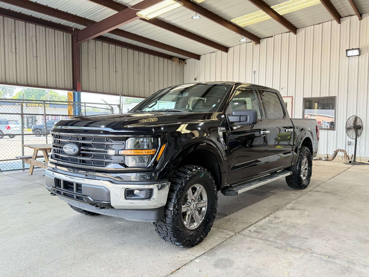 Ford F-150 XLT 4WD SuperCrew 5.5' Box 2024 Ford F-150 XLT 4WD SuperCrew 5.5' Box 2024