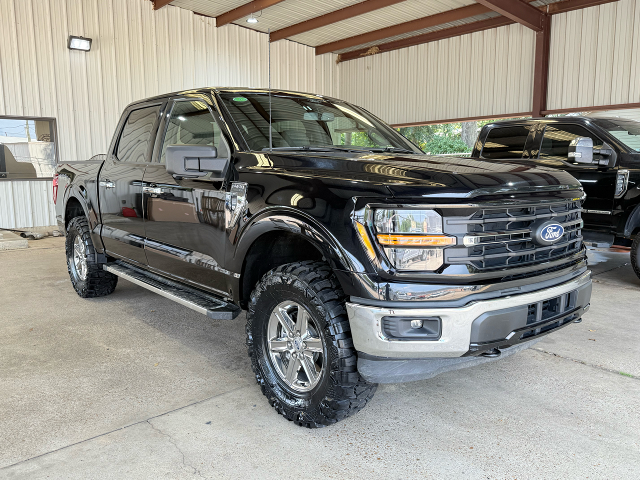 Ford F-150 XLT 4WD SuperCrew 5.5' Box 2024 Ford F-150 XLT 4WD SuperCrew 5.5' Box 2024