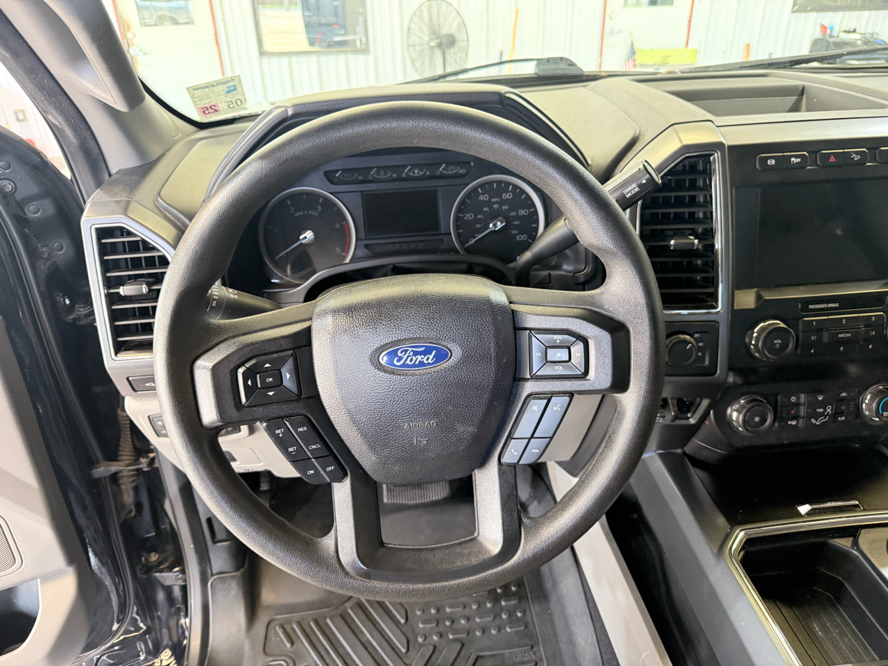 Ford Super Duty F-250 SRW XLT 4WD Crew Cab 6.75' Box 2021 Ford Super Duty F-250 SRW XLT 4WD Crew Cab 6.75' Box 2021