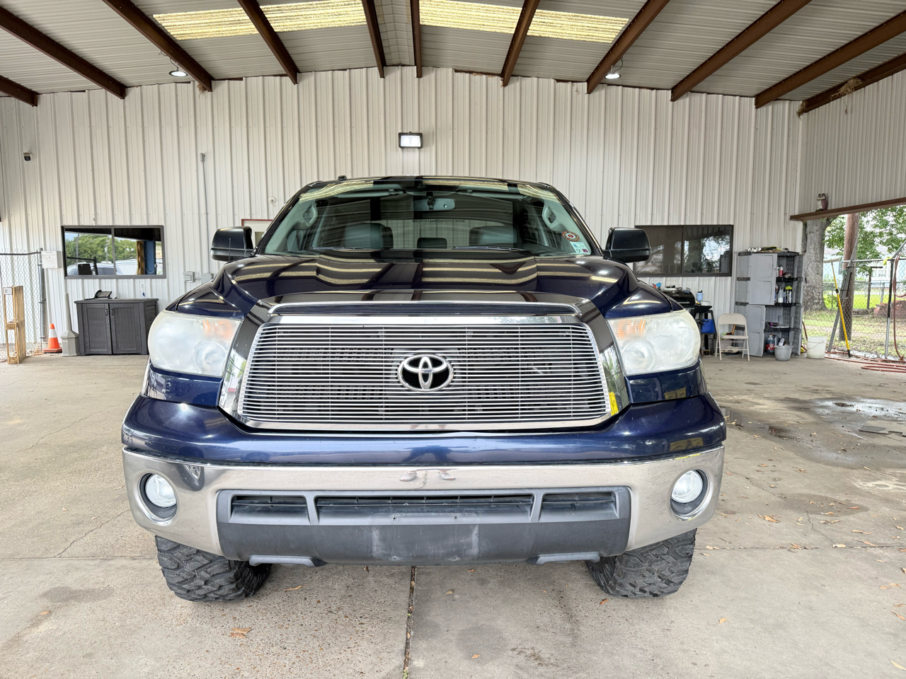 Toyota Tundra 4WD Truck CrewMax 5.7L FFV V8 6-Spd AT (Natl) 2011 Toyota Tundra 4WD Truck CrewMax 5.7L FFV V8 6-Spd AT (Natl) 2011