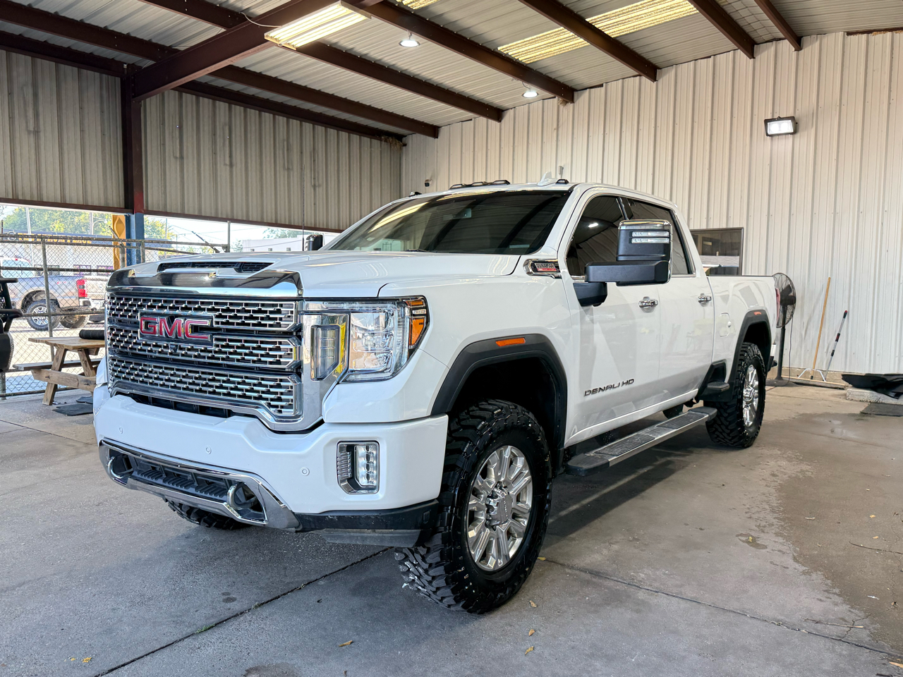 GMC Sierra 2500HD 4WD Crew Cab 159" Denali 2022 GMC Sierra 2500HD 4WD Crew Cab 159" Denali 2022