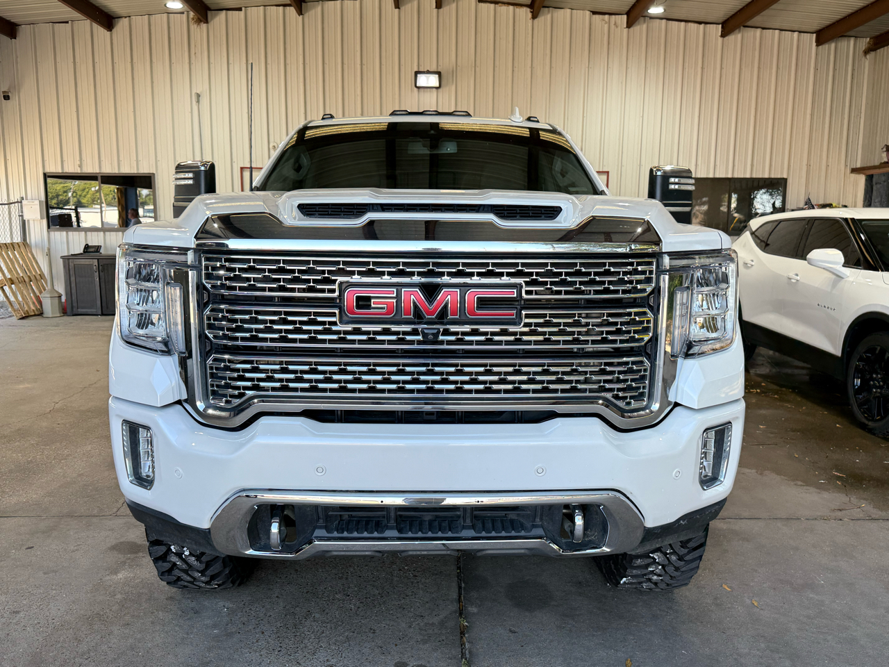GMC Sierra 2500HD 4WD Crew Cab 159" Denali 2022 GMC Sierra 2500HD 4WD Crew Cab 159" Denali 2022