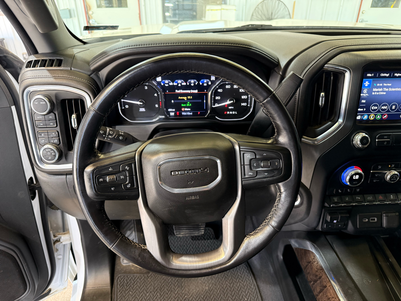 GMC Sierra 2500HD 4WD Crew Cab 159" Denali 2022 GMC Sierra 2500HD 4WD Crew Cab 159" Denali 2022