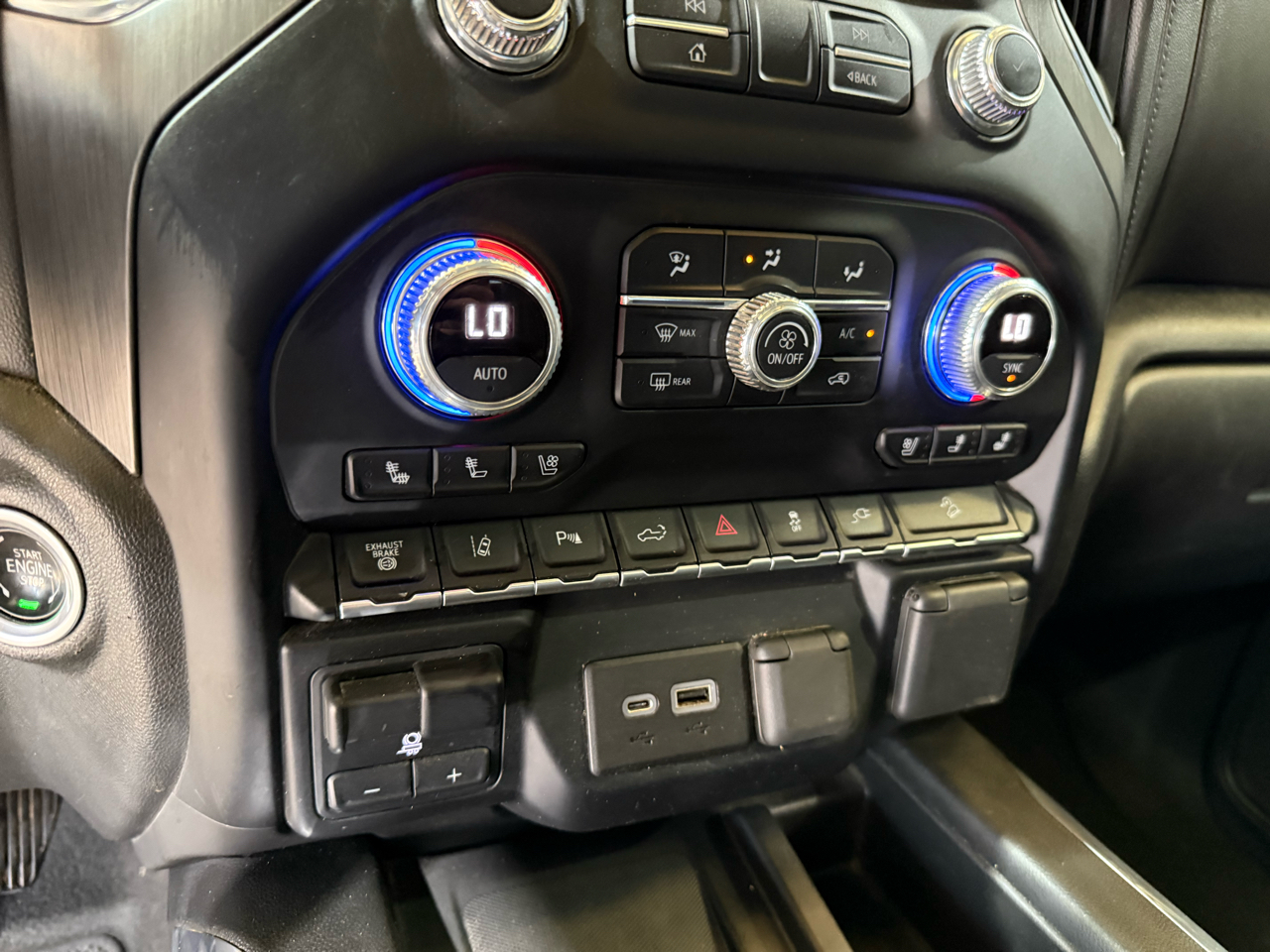 GMC Sierra 2500HD 4WD Crew Cab 159" Denali 2022 GMC Sierra 2500HD 4WD Crew Cab 159" Denali 2022