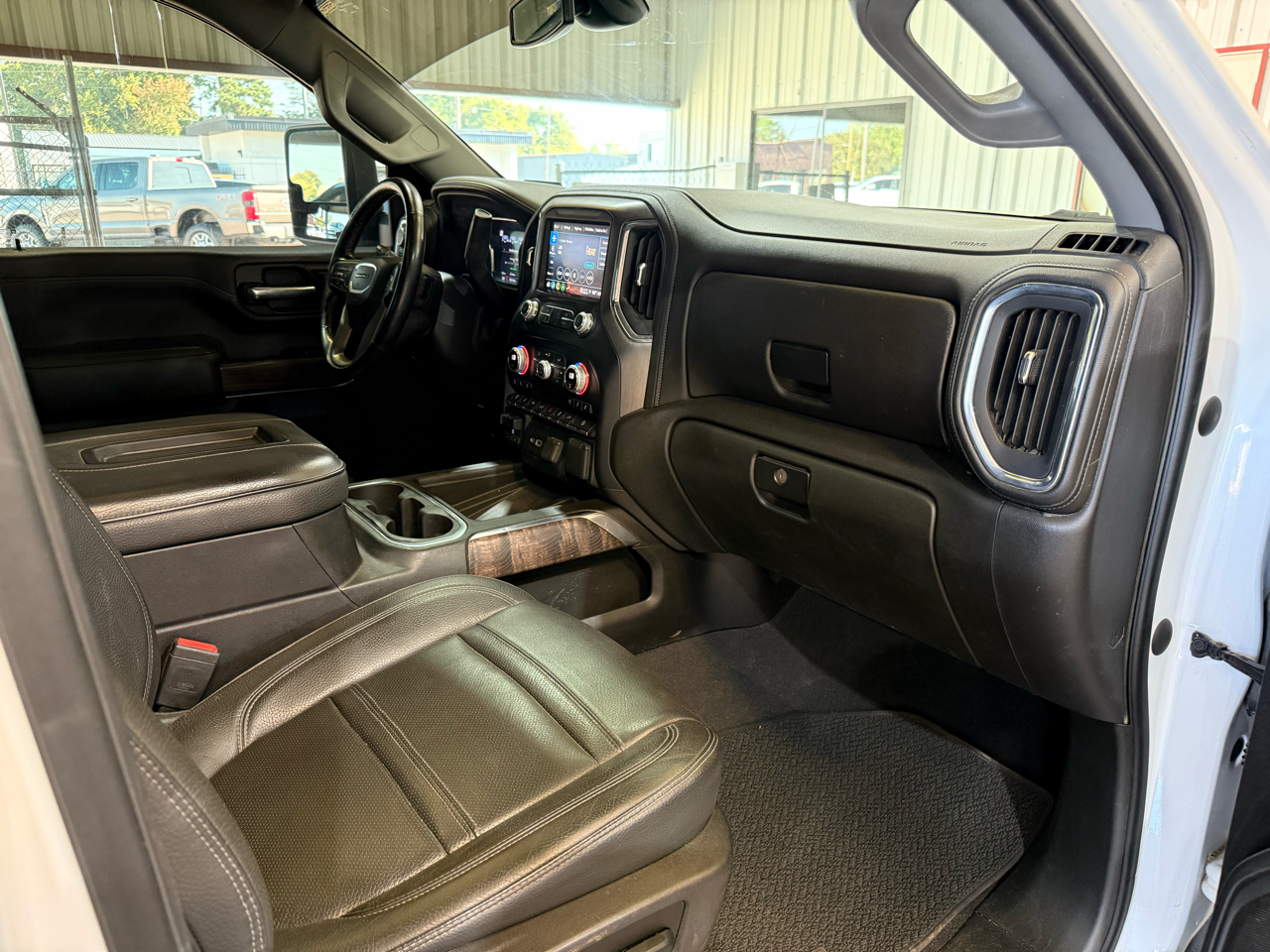 GMC Sierra 2500HD 4WD Crew Cab 159" Denali 2022 GMC Sierra 2500HD 4WD Crew Cab 159" Denali 2022