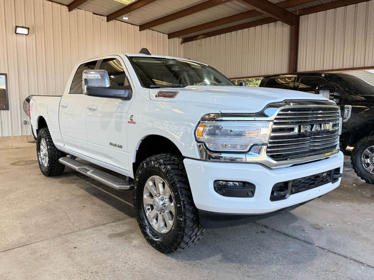 RAM 2500 Laramie 4x4 Crew Cab 6'4" Box 2023 RAM 2500 Laramie 4x4 Crew Cab 6'4" Box 2023