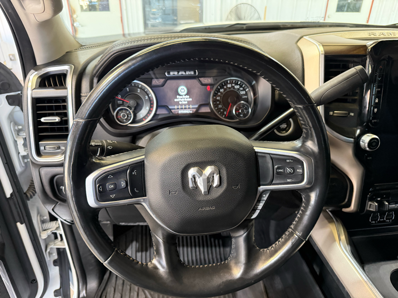 RAM 2500 Laramie 4x4 Crew Cab 6'4" Box 2023 RAM 2500 Laramie 4x4 Crew Cab 6'4" Box 2023