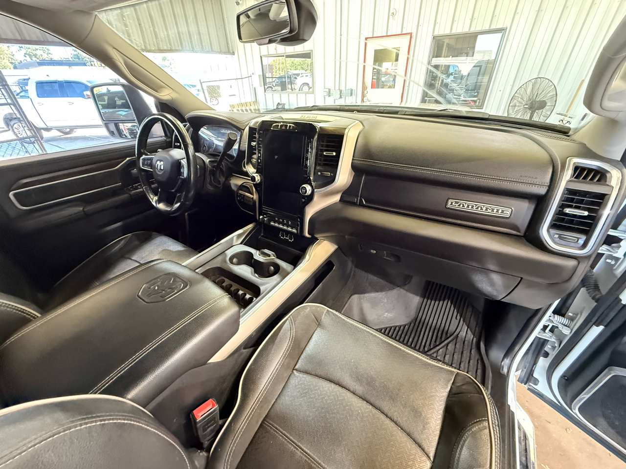 RAM 2500 Laramie 4x4 Crew Cab 6'4" Box 2023 RAM 2500 Laramie 4x4 Crew Cab 6'4" Box 2023