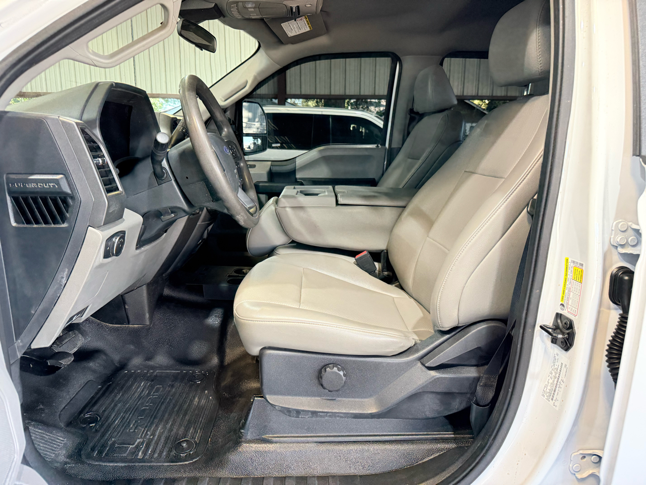 Ford Super Duty F-250 SRW XL 4WD Crew Cab 6.75' Box 2022 Ford Super Duty F-250 SRW XL 4WD Crew Cab 6.75' Box 2022