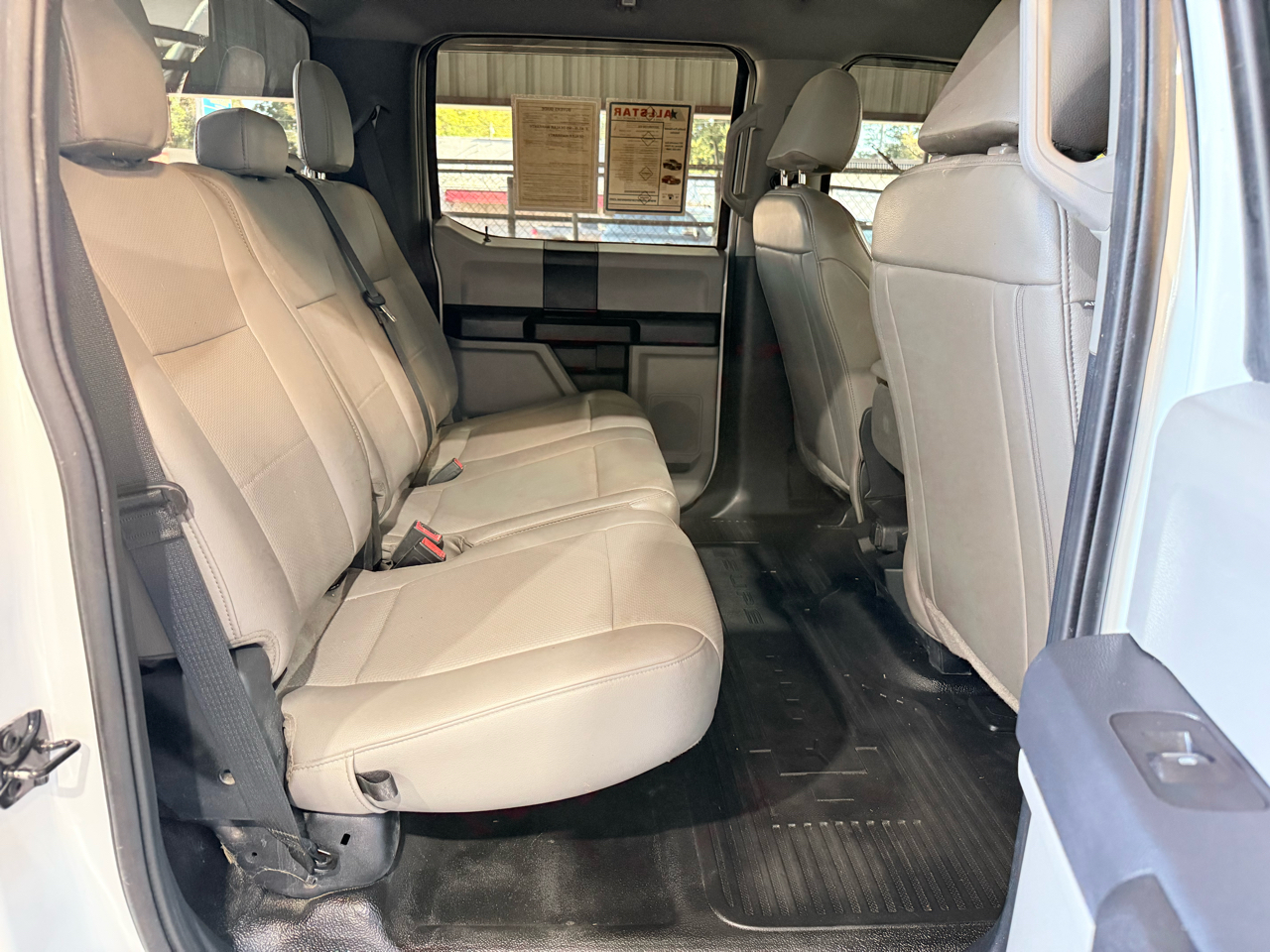 Ford Super Duty F-250 SRW XL 4WD Crew Cab 6.75' Box 2022 Ford Super Duty F-250 SRW XL 4WD Crew Cab 6.75' Box 2022