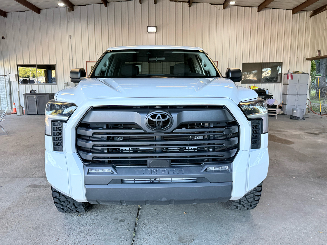 Toyota Tundra 4WD SR5 CrewMax 5.5' Bed (Natl) 2023 Toyota Tundra 4WD SR5 CrewMax 5.5' Bed (Natl) 2023