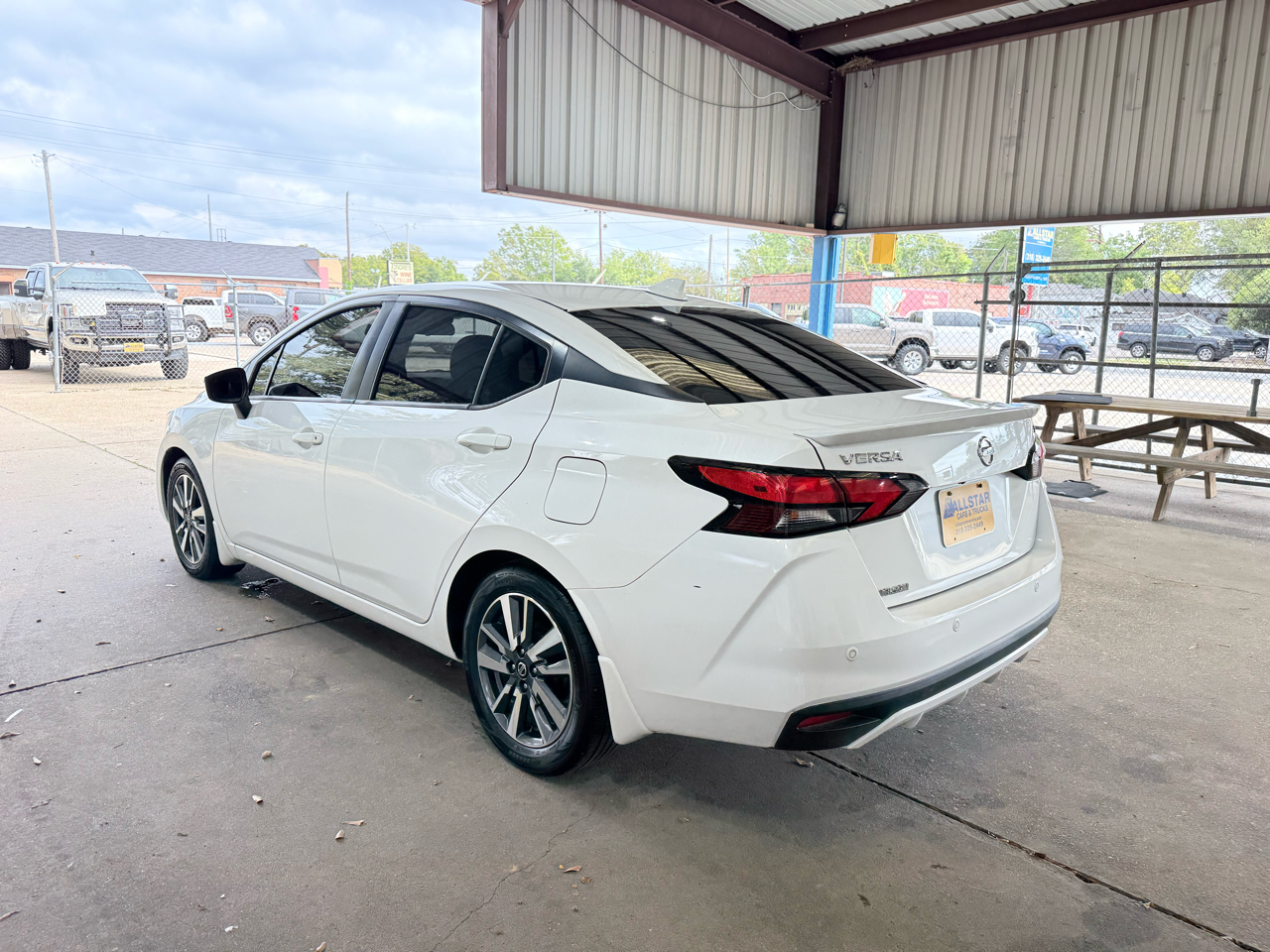 Nissan Versa SV CVT 2020 Nissan Versa SV CVT 2020