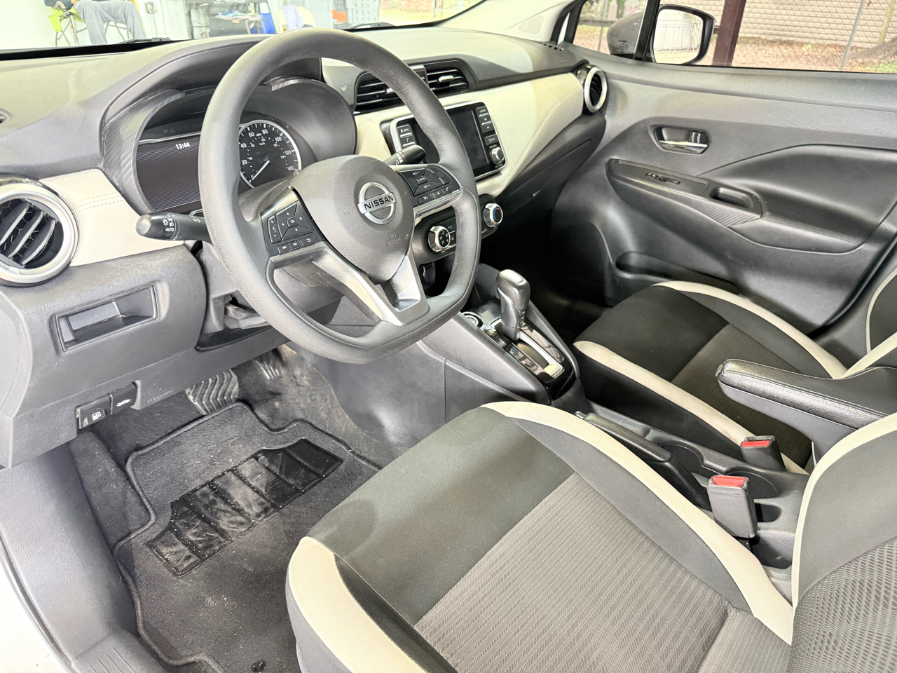 Nissan Versa SV CVT 2020 Nissan Versa SV CVT 2020