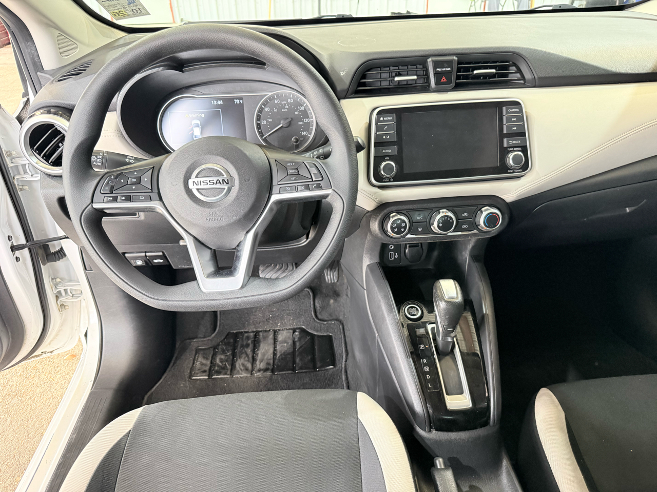 Nissan Versa SV CVT 2020 Nissan Versa SV CVT 2020