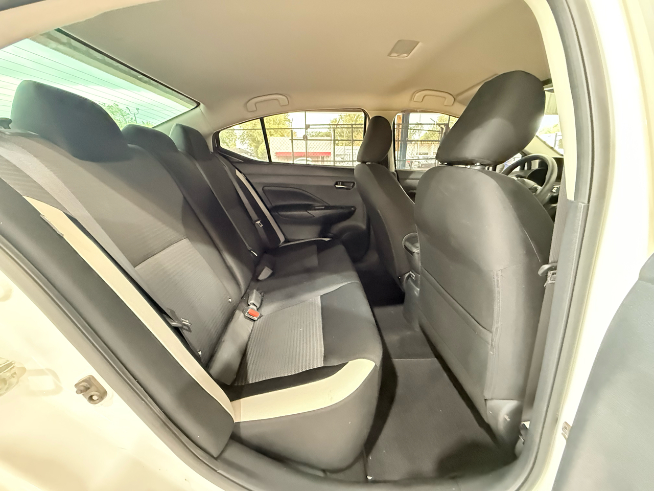 Nissan Versa SV CVT 2020 Nissan Versa SV CVT 2020