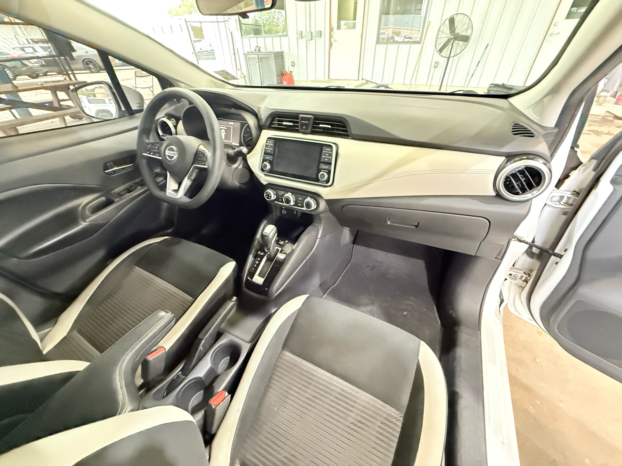 Nissan Versa SV CVT 2020 Nissan Versa SV CVT 2020