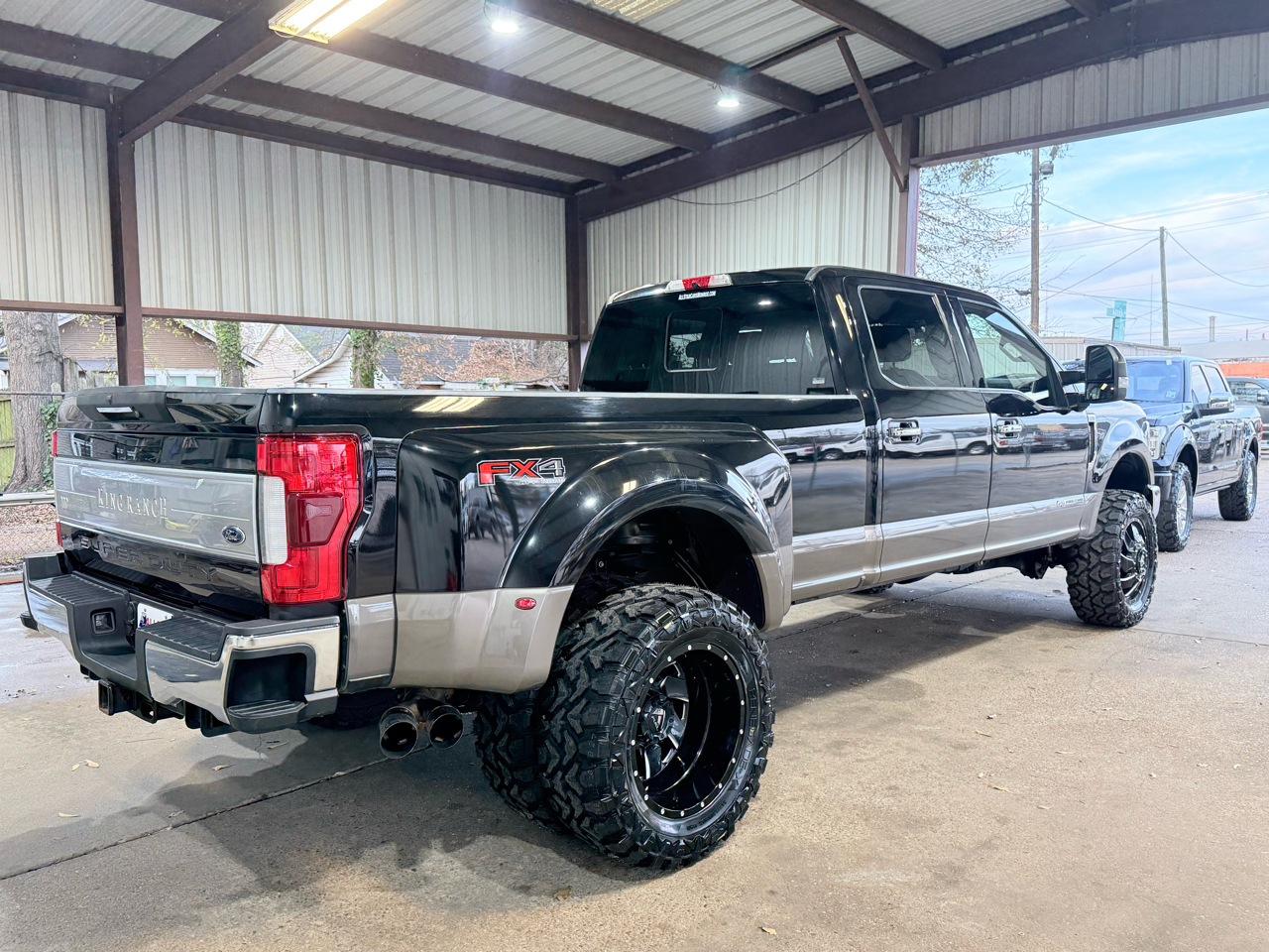 Ford F-350 SD King Ranch Crew Cab Long Bed DRW 4WD 2019