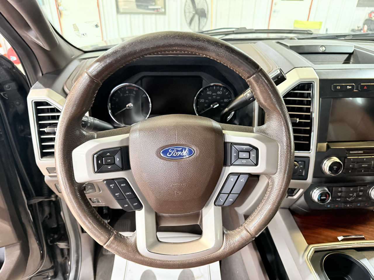 Ford F-350 SD King Ranch Crew Cab Long Bed DRW 4WD 2019